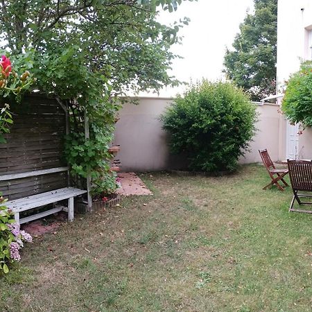 Gite Les Bignones Freneuse  Kültér fotó
